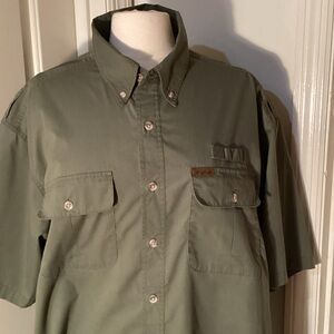 Men’s Woolrich Button Up Teton Short-Sleeve Shirt (XL) Army green.